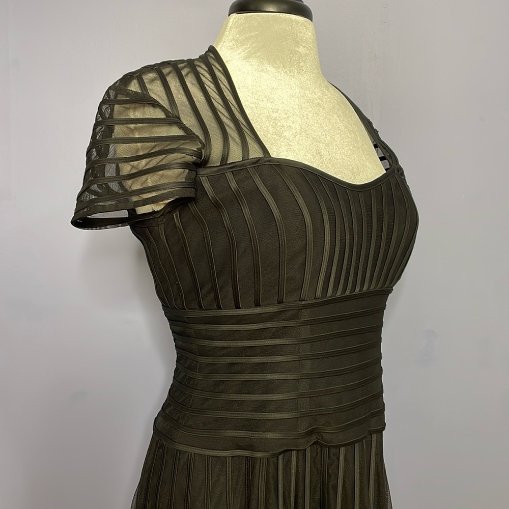 JS Collections Women’s Black Mesh Cap Sleeve Striped Knee Length Dress Size 10 - Picture 7 of 14